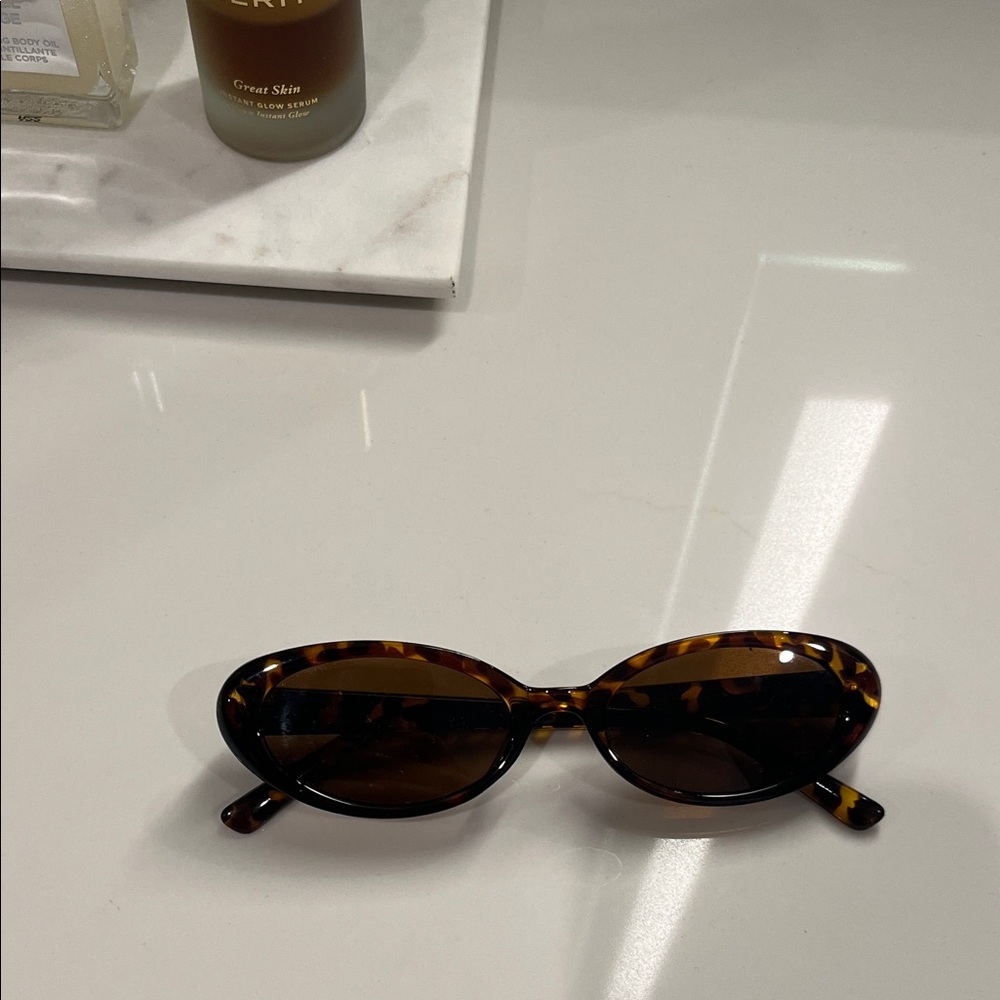 Tortoise Shell Cat-Eye Sunglasses